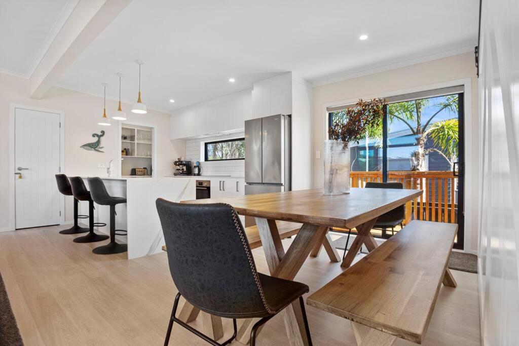 Vila Leisure On Leo Waihi Exteriér fotografie